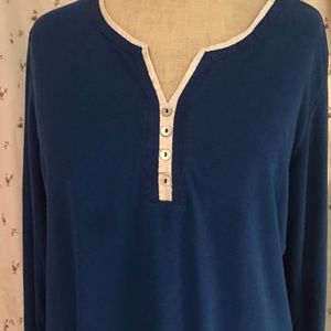 All cotton beautiful blue T-shirt three-quarter sleeves